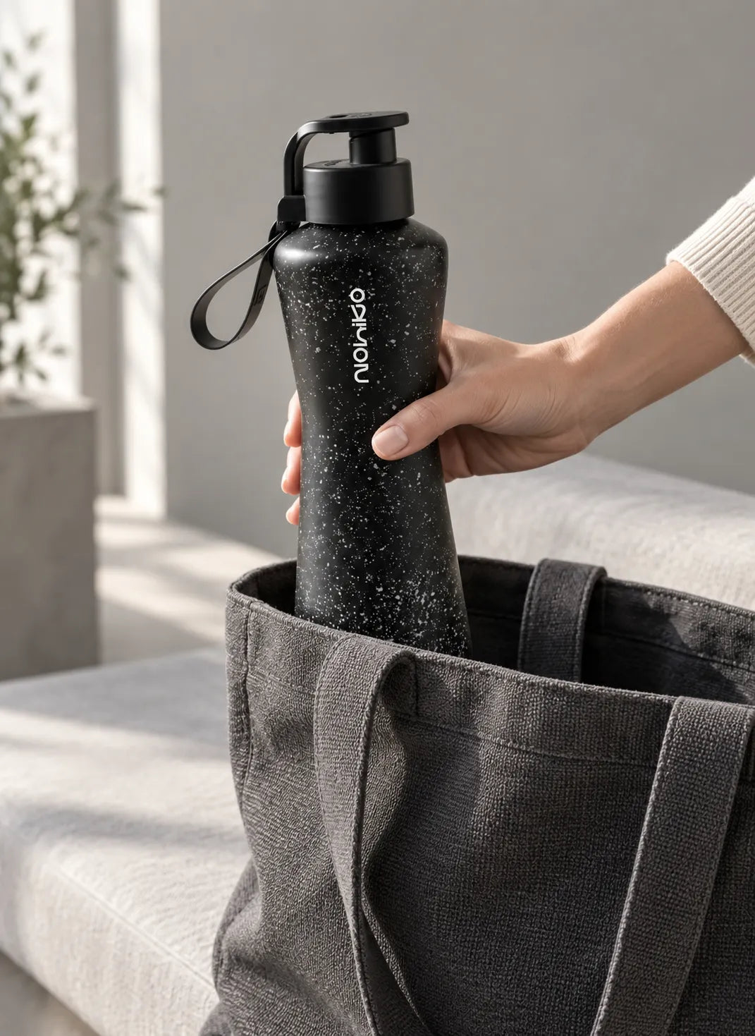 Galaxy Black Sport 750 mL Cam Matara